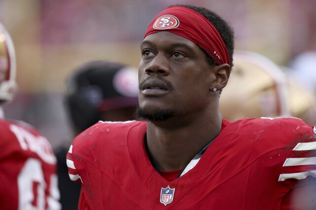 Buccaneers melepaskan Randy Gregory setelah gagal melaporkan diri ke kamp latihan  